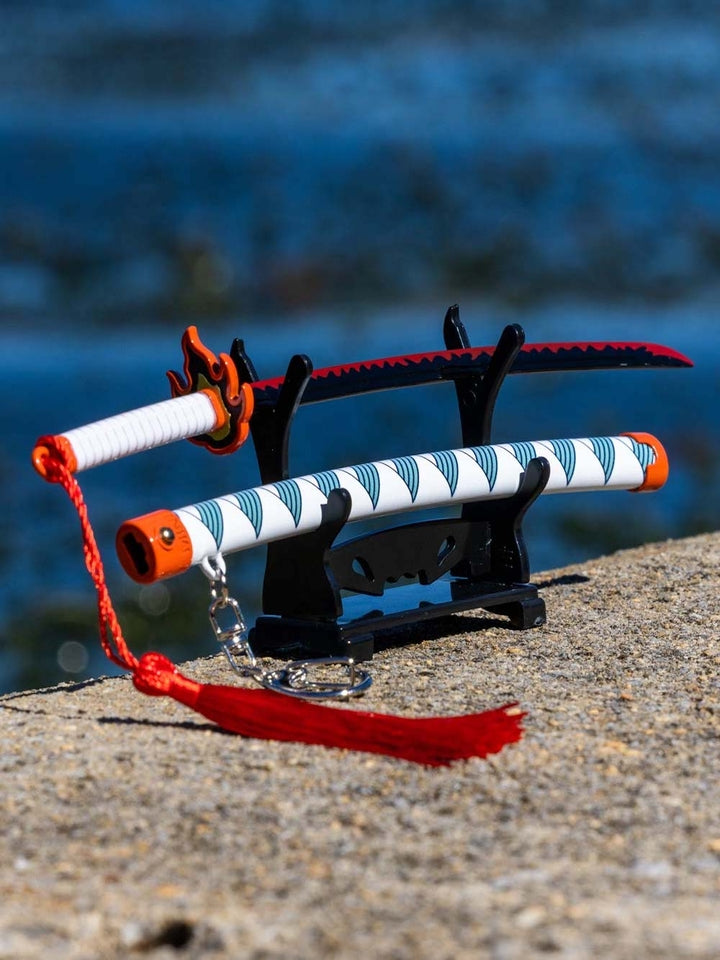 Rengoku Keychain + Stand