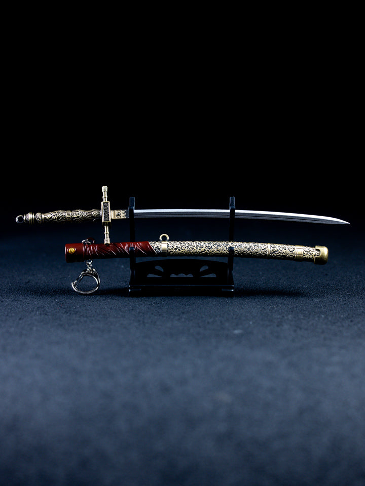 Bloodborne Chikage Keychain + Stand