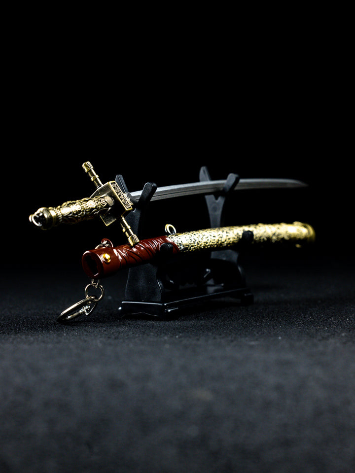 Bloodborne Chikage Keychain + Stand