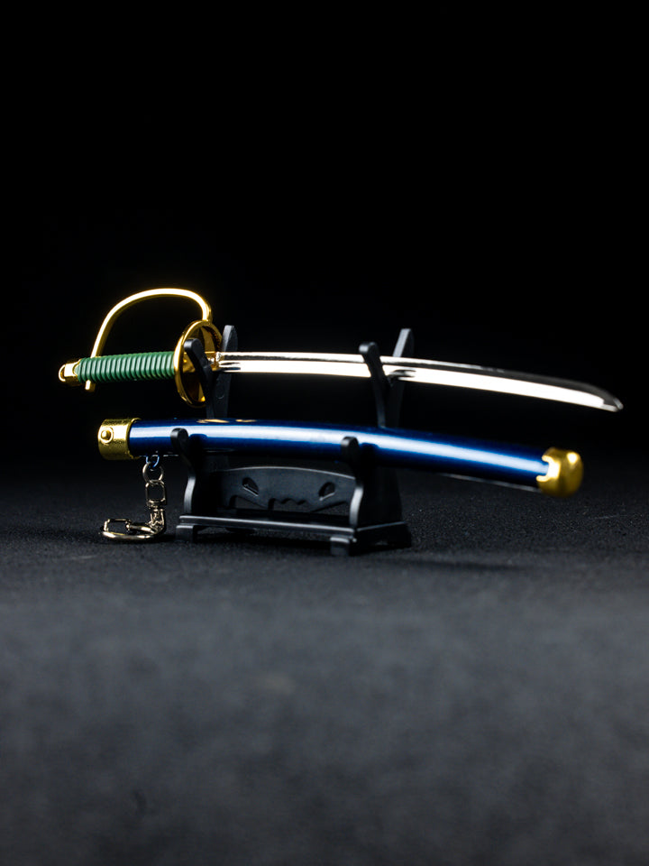 Shanks' Gryphon Keychain + Stand