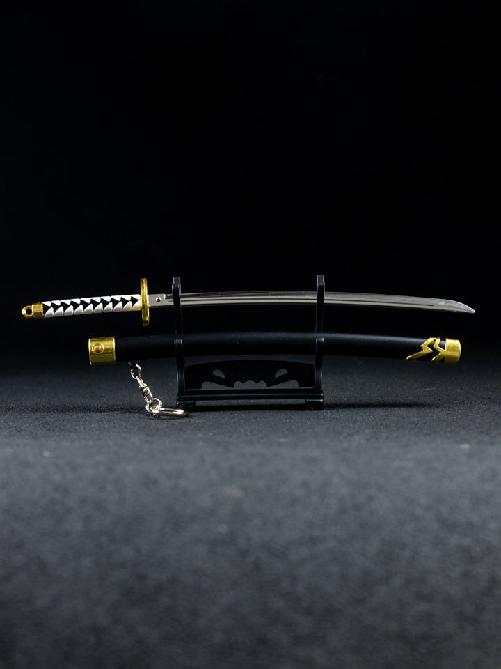 Yamato V1 Keychain + Stand