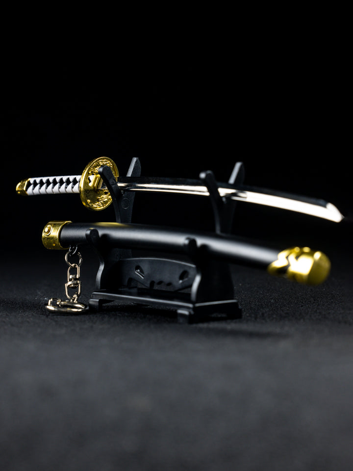 Yamato V1 Keychain + Stand