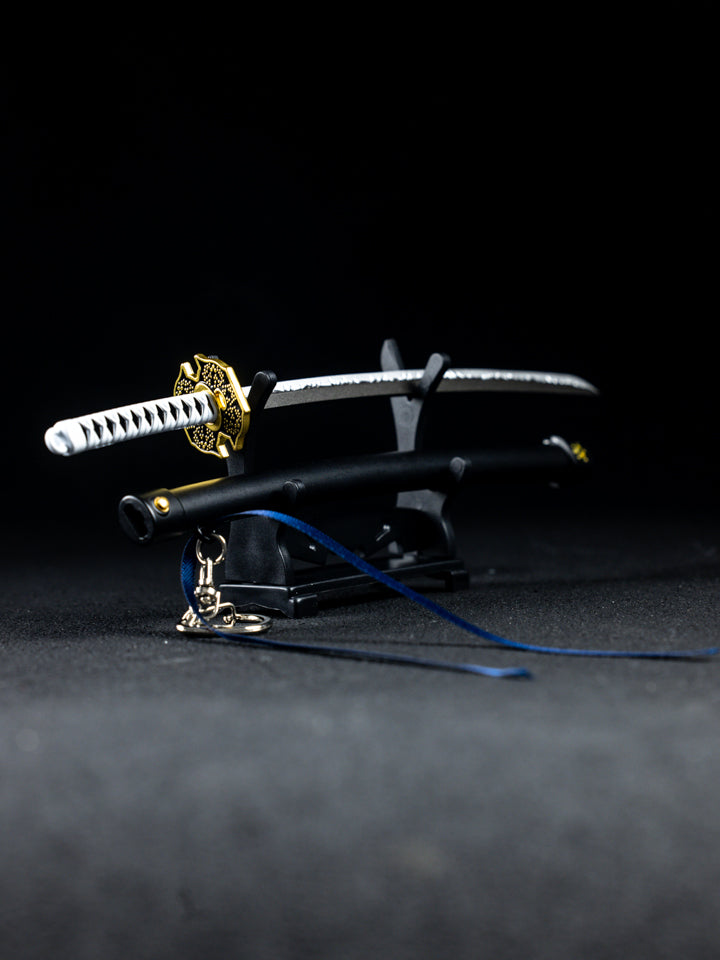 Yamato V2 Keychain + Stand