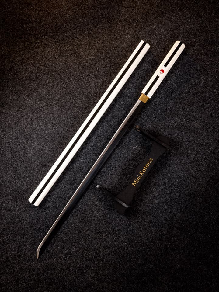 Battle-Ready Sasuke's White Grass Cutter Sword (SHARP)