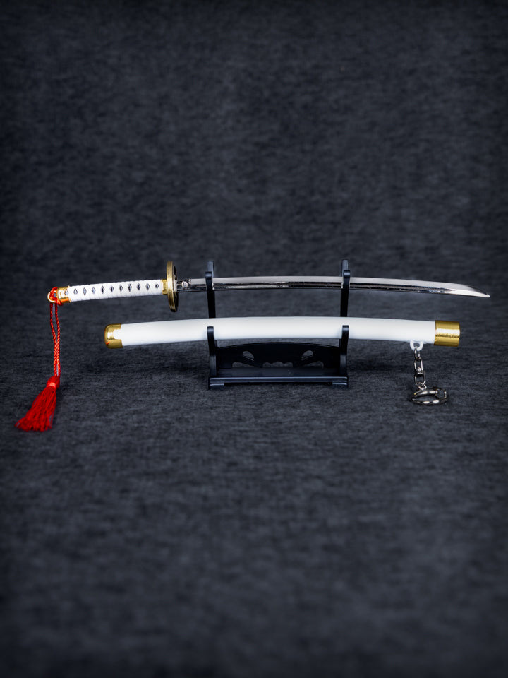 Wado Ichimonji Keychain + Stand