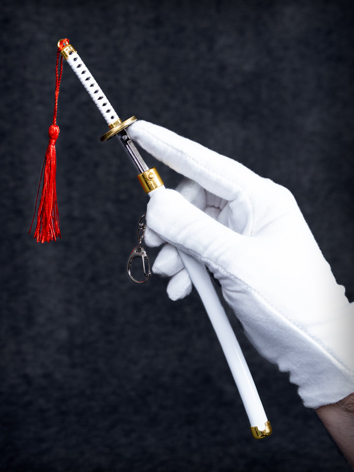 Wado Ichimonji Keychain + Stand