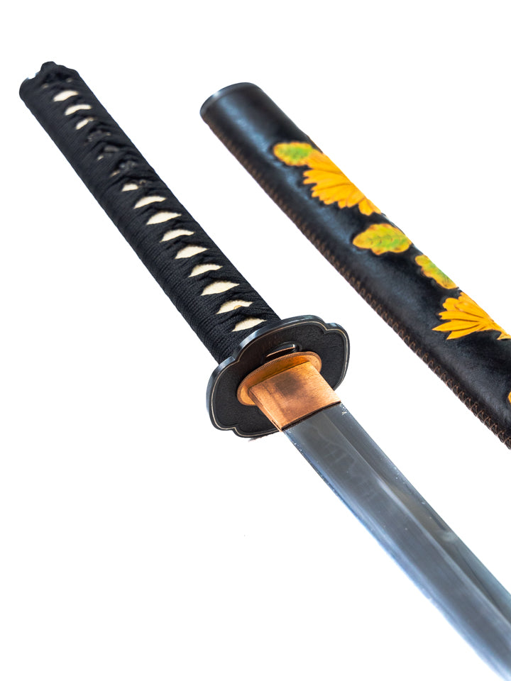 T8 Series Gilded Petals Katana