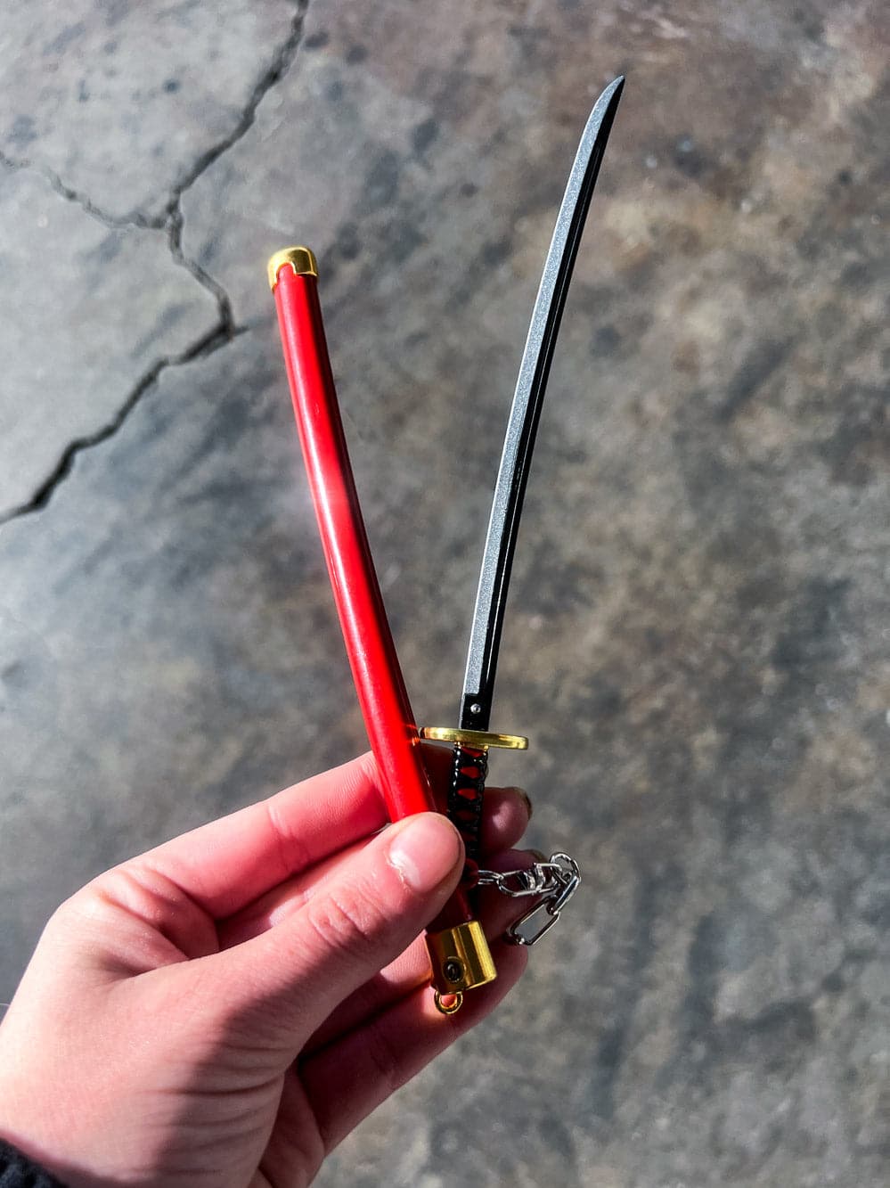 Genya Keychain + Stand