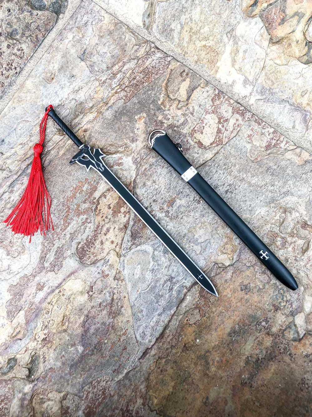 Elucidator (SAO) Keychain + Stand