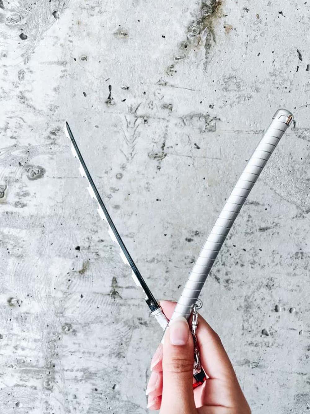 Inosuke Keychain + Stand