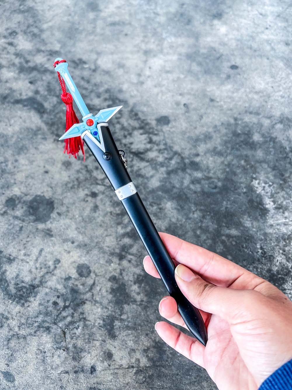 Dark Repulser Keychain (Blue) + Stand